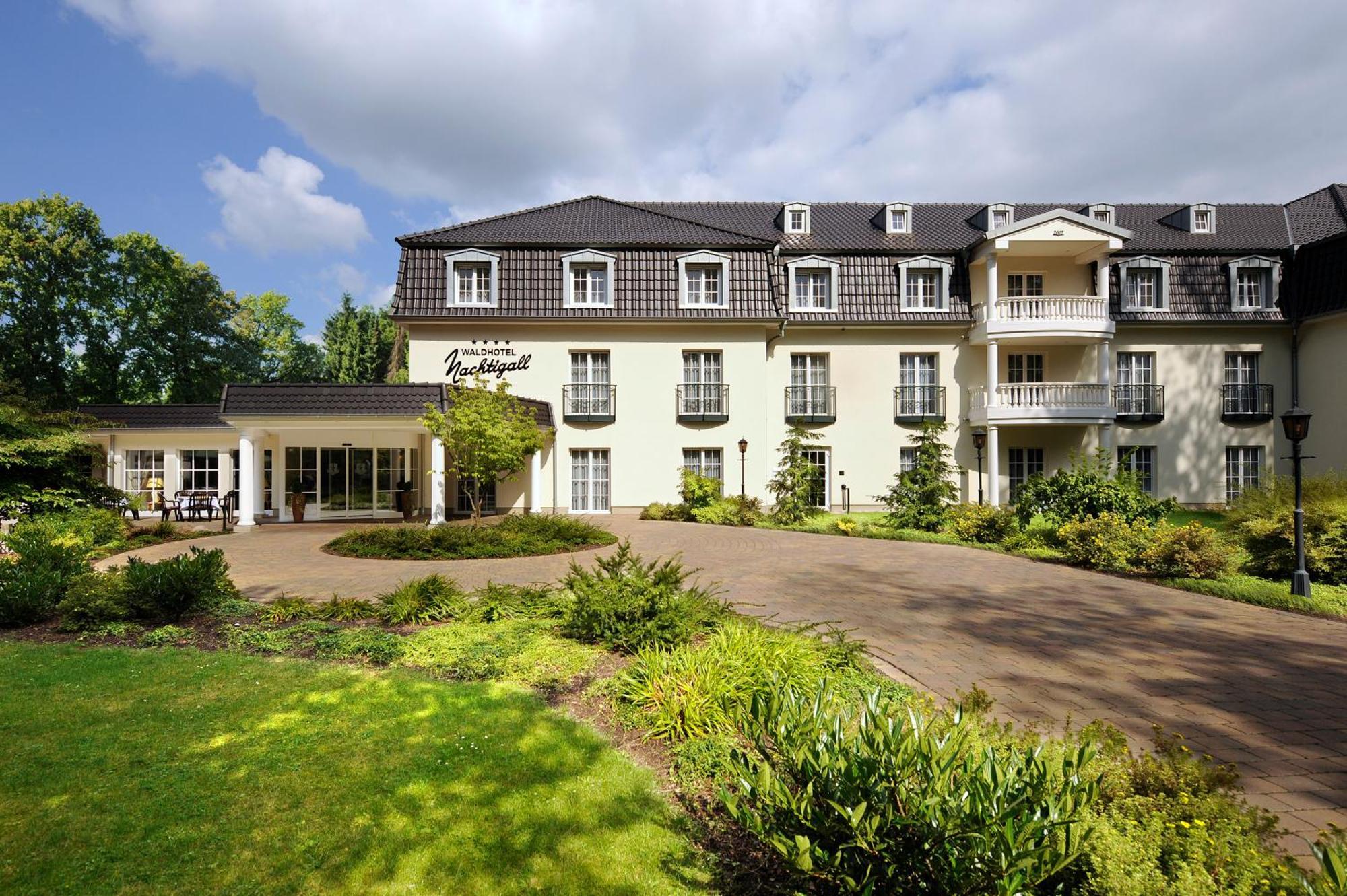 Waldhotel Nachtigall Падерборн Екстер'єр фото